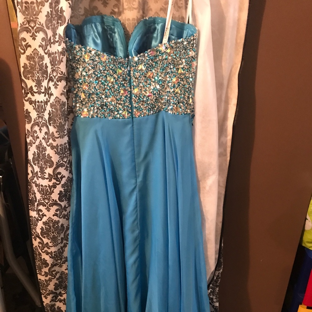 Beautiful Beaded Prom Dress - Picture 4 of 6